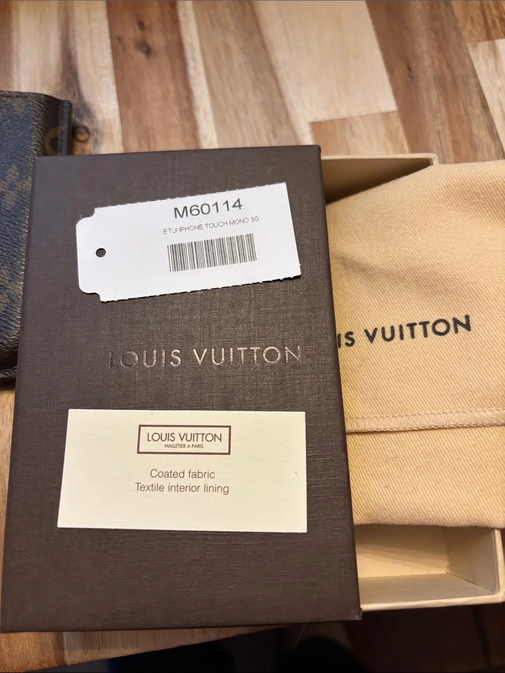 Louis Vuitton Monogram Canvas Phone Sleeve 3G with bags, tags, box!
